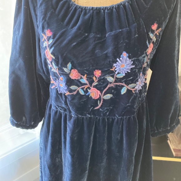 April Cornell Jewell Collection Midnight Blue Velvet Dress Sz M Embroidered - Picture 3 of 13